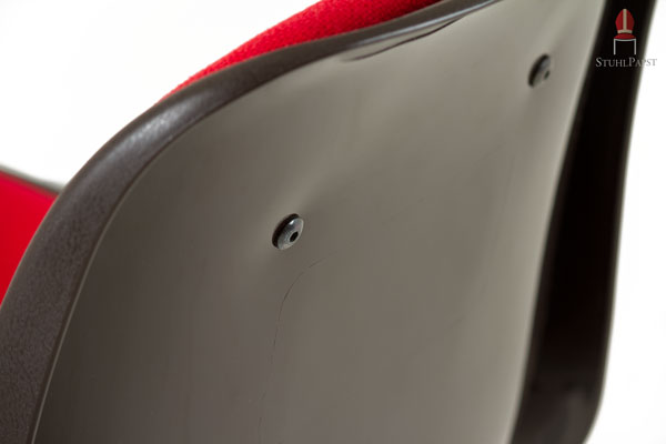 Polsterelemente fest verschraubt