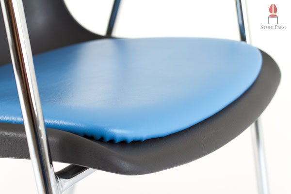 Das spezielle Kunstleder Clinic ist absolut hygienisch