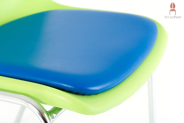 Das Sitzpolster ist wasserabweisend