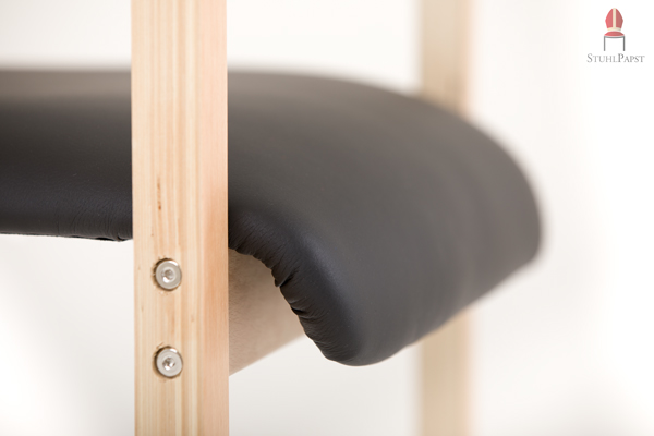 Pre.mium Stuhl Stühle stapelbar Stapelstühle Holzstühle Armlehnstuhl Armlehnstühle Besucherstuhl Besucherstühle Die Sitzfläche ist an der Vorderkante nach unten gezogen