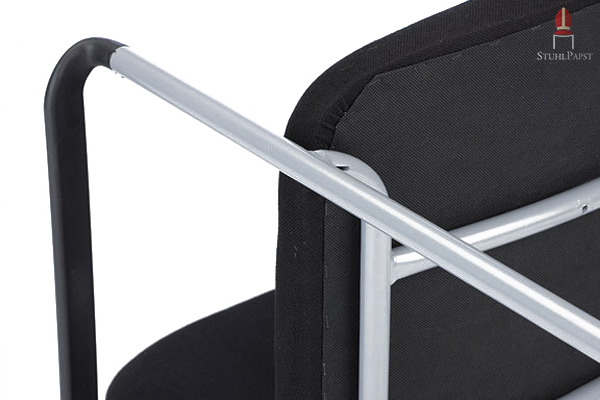 Das Gestell und die Polster werden fest vebunden für höchste Stabilität