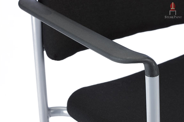 Die Polsterung wird als angenehm empfunden und macht selbst langes Sitzen komfortabel