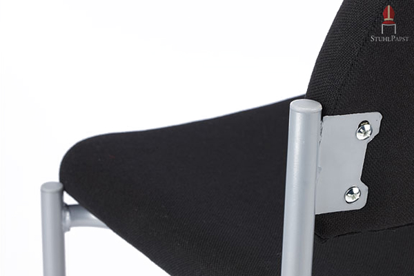 Der strapazierfähige Objektstoff schützt die angenehme Polsterung