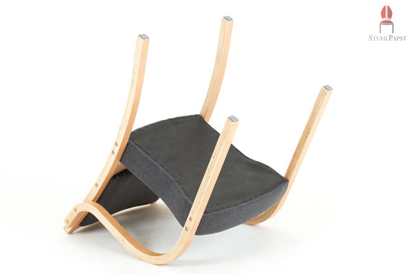 Polster und Bezug präzise vernäht