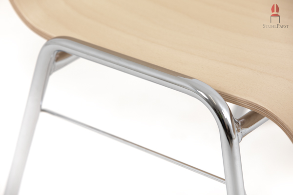 Bestuhlung Sitzmöbel Holzschalen Holzstühle Holz Stühle Stapelstühle für Großveranstaltungen Großevents Theater Kultur Veranstaltungen Events Konzerte