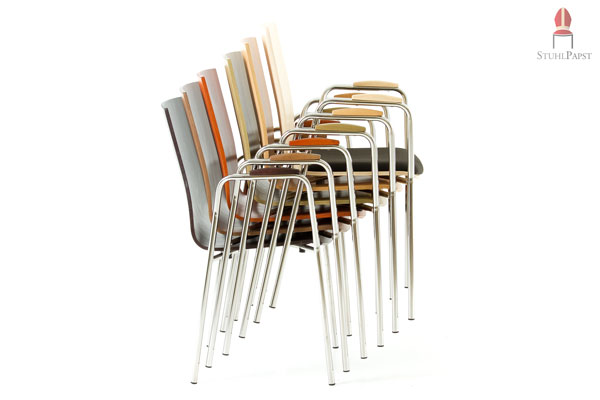 Um den Transport schonender zu gestalten, bieten wir Ihnen gerne unsere praktischen Stapeltransportkarren an