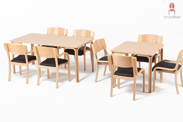 Die Kombinationsmöglichkeiten von Tischen und Stühlen sind bei diesem Modell groß