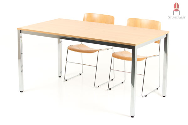 Die Kombination aus hochglanzverchromtem Gestell und Echtholzoptik