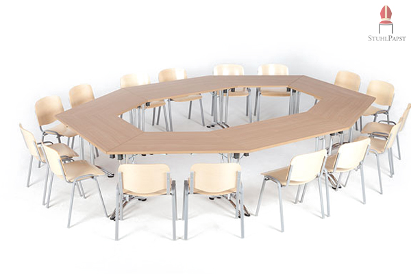 Das Modell lässt sich gut mit einem der Holzstuhlmodelle aus unserem Shop kombinieren