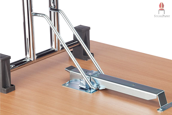 Der hier gezeigte Klappmechanismus zeichnet durch eine einfache Handhabung bei hoher Stabilität aus