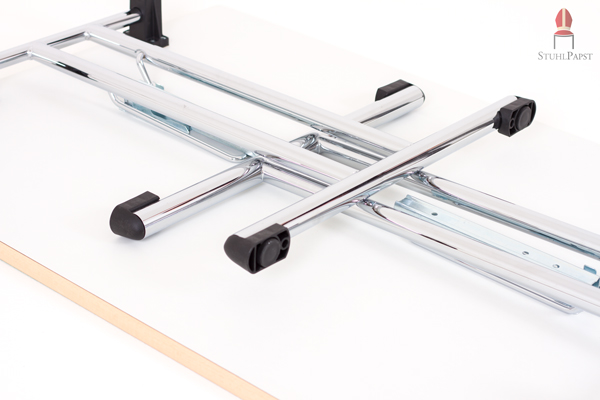 Geklappt auf kleinstem Raum zu lagern