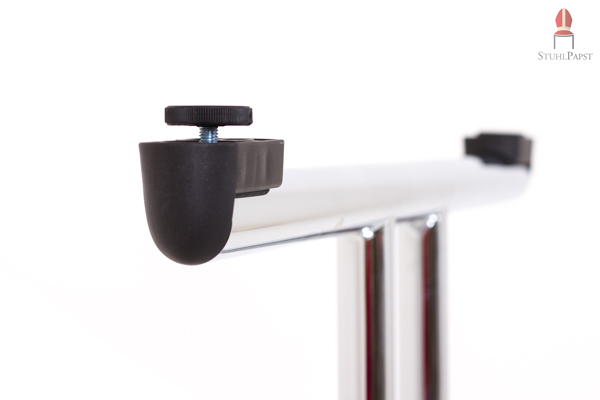 Kein wackelner Tisch durch anpassbare Drehschraube