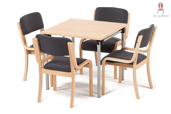 Hier sehen Sie den Klapptisch Obj.ekt in Kombination mit unseren Polsterstuhlmöbeln