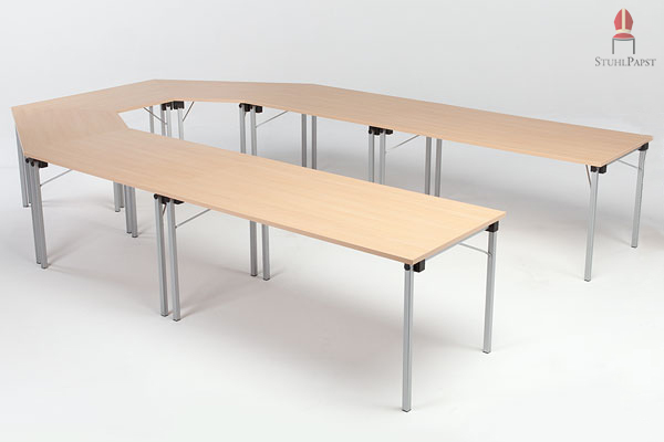 Trapezförmige Tischplatten ermöglichen verschiedenste Tischordnungen