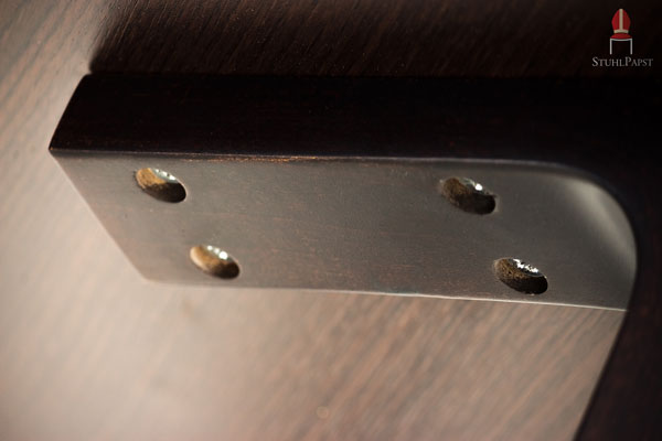 Versenkte Schrauben um Verletzungen zu verhindern