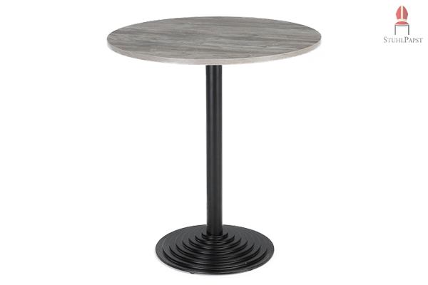 Das Dekor Pinie findet durch seine robuste Optik immer mehr Anklang in Räumen mit täglicher Nutzung