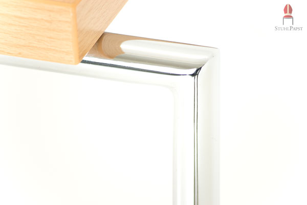 Die verchromten Elemente sind hochwertig miteinander verbunden, so dass keine sichtbaren Schweißnähte entstehen